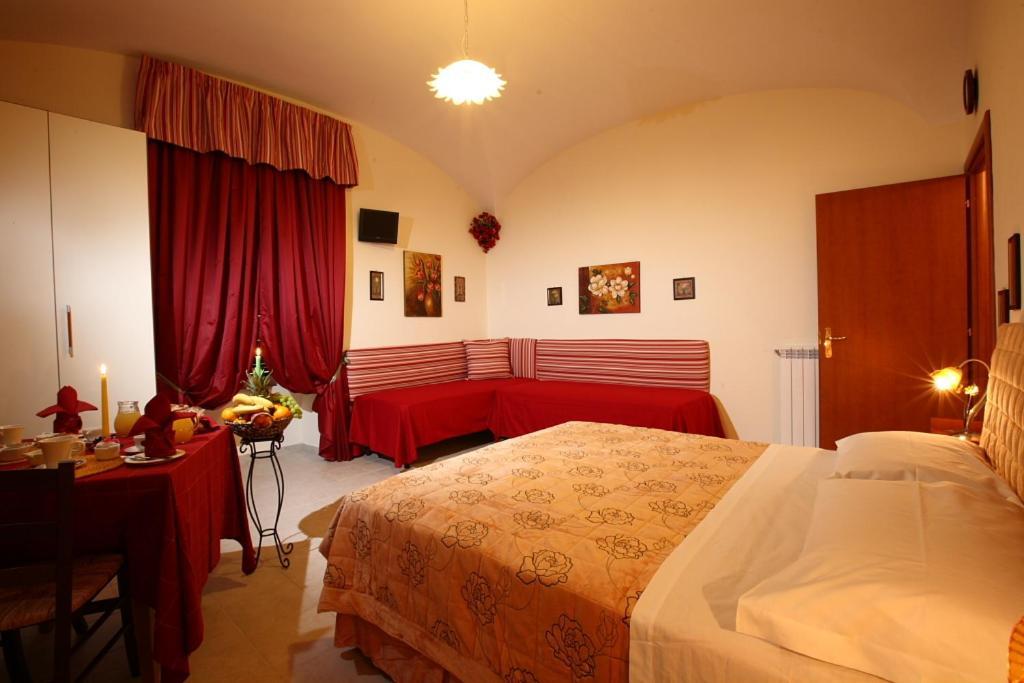 로마 베드 블랙퍼스트 앤 카푸치노 B&B 객실 사진